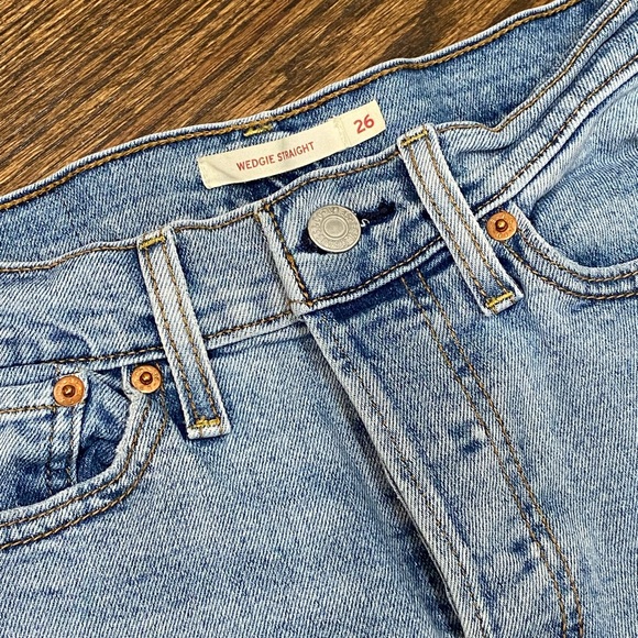 Levi Wedgie Straight (26) lots of stretch - Picture 4 of 5